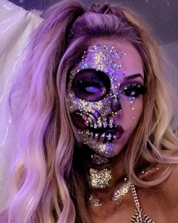 Glittering Skull Glam Makeup